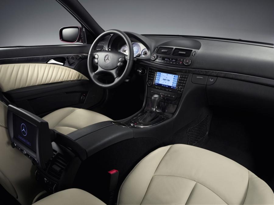  Mercedes-Benz E-Class 2007 года  (фото 41 из 80)